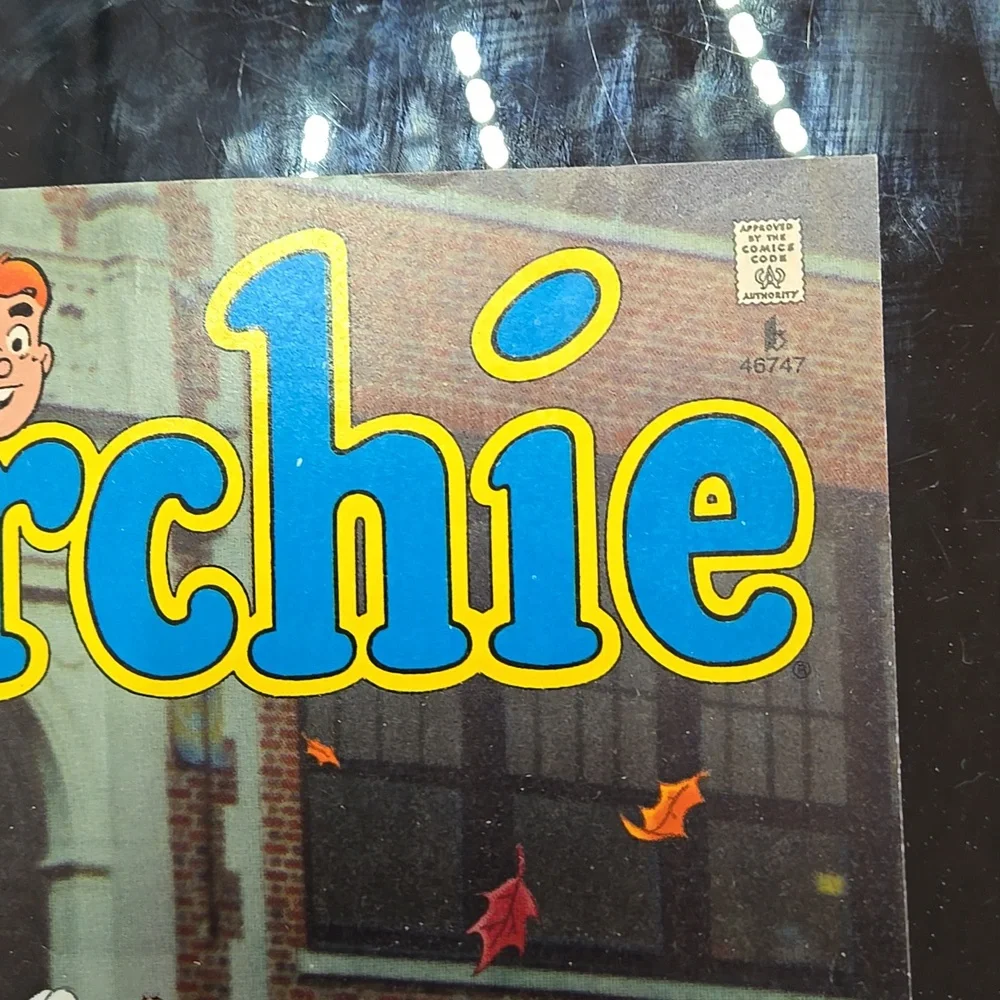Archie Comics Issue No. 443 - Picture 3 of 8